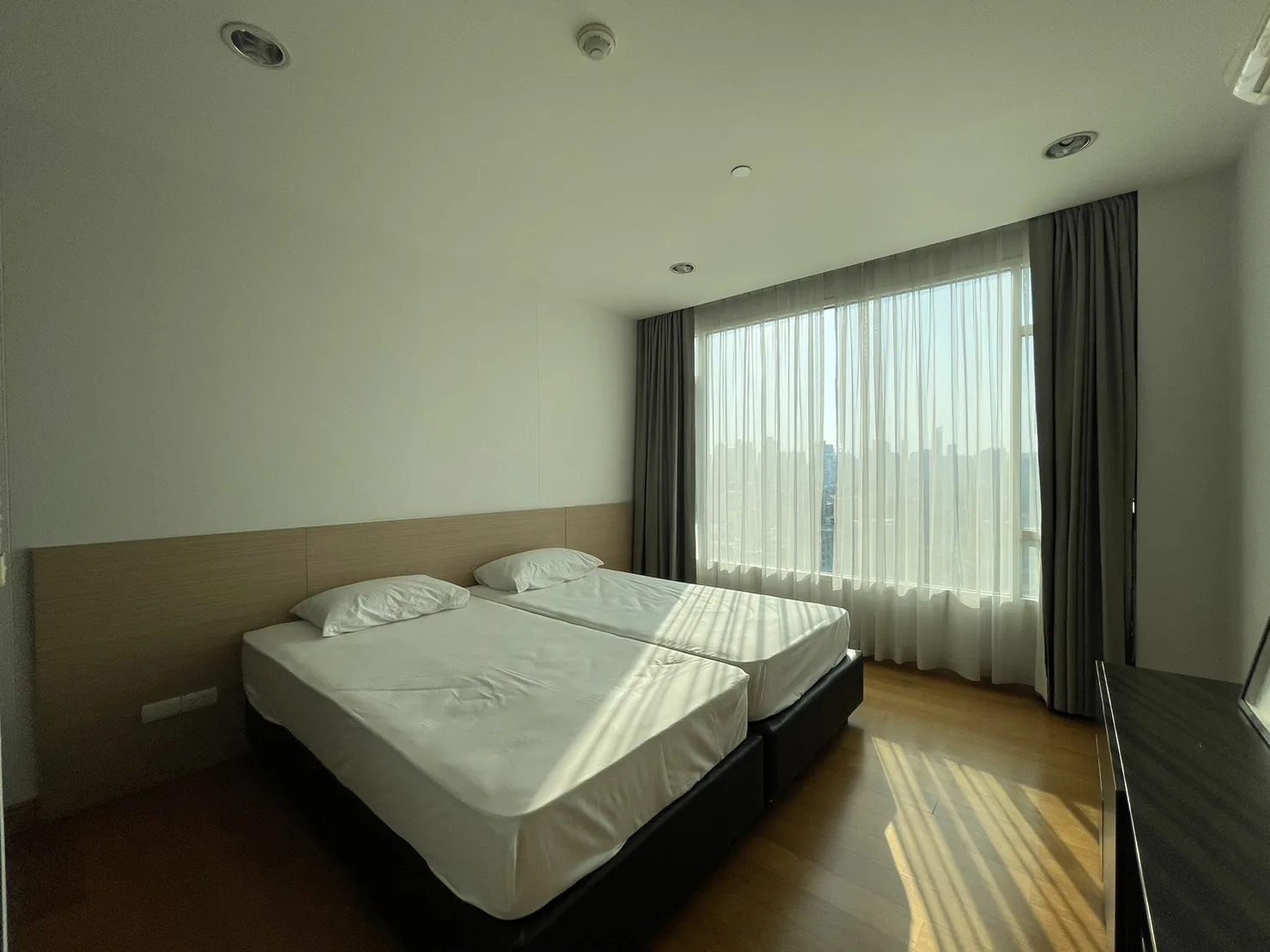 Property photos for Capital Residence
