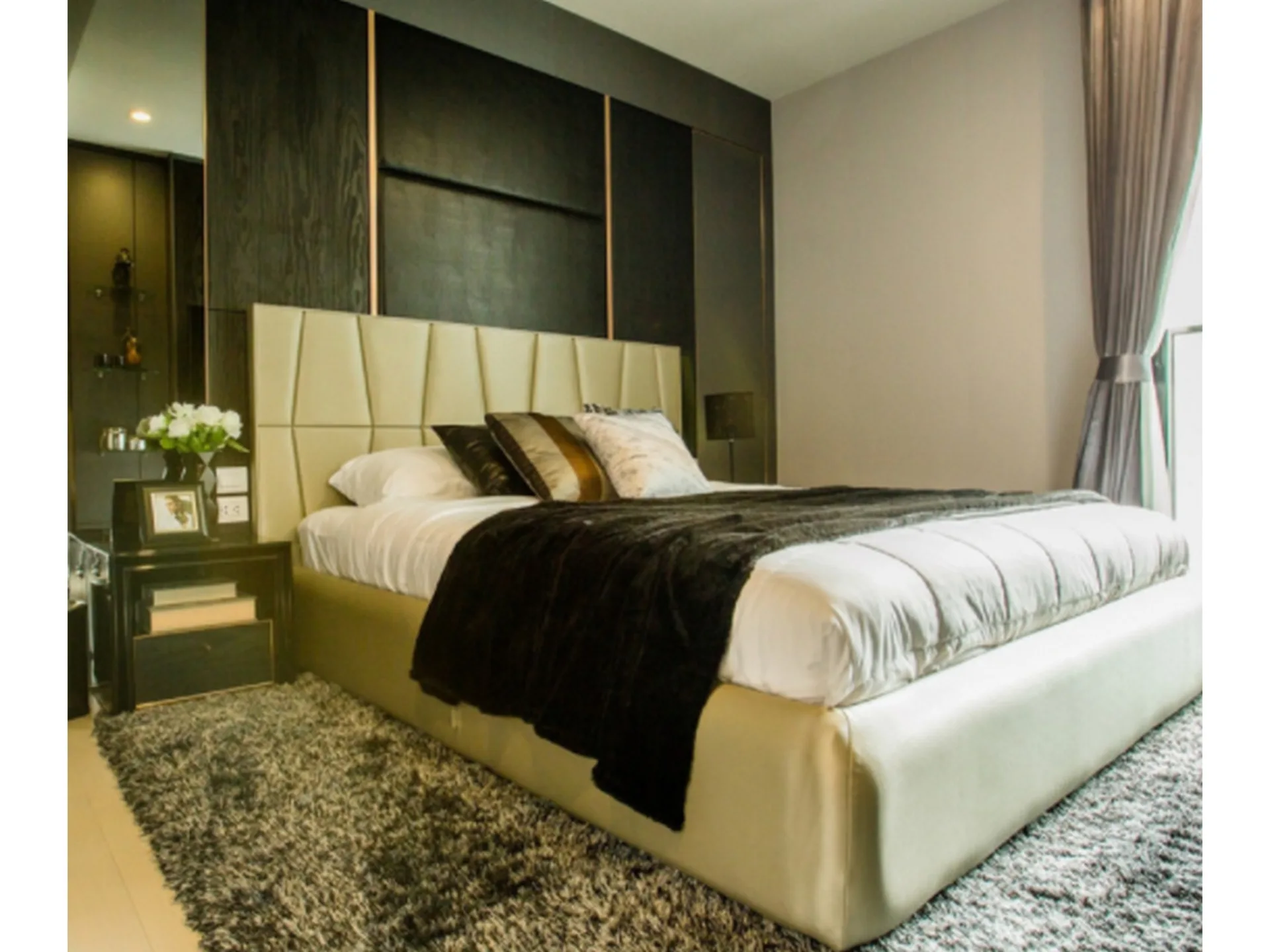 Property photos for Noble Ploenchit