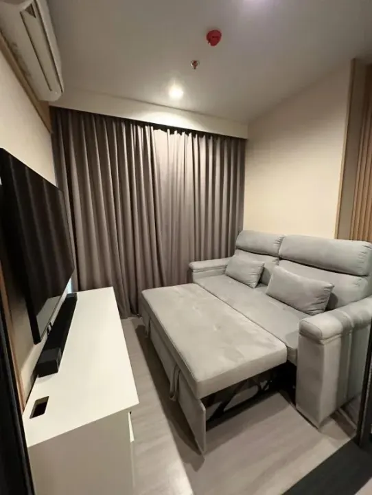 Property photos for Life Asoke Hype