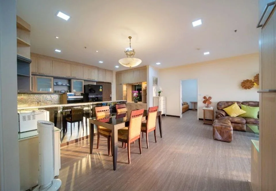Property photos for The Waterford Diamond