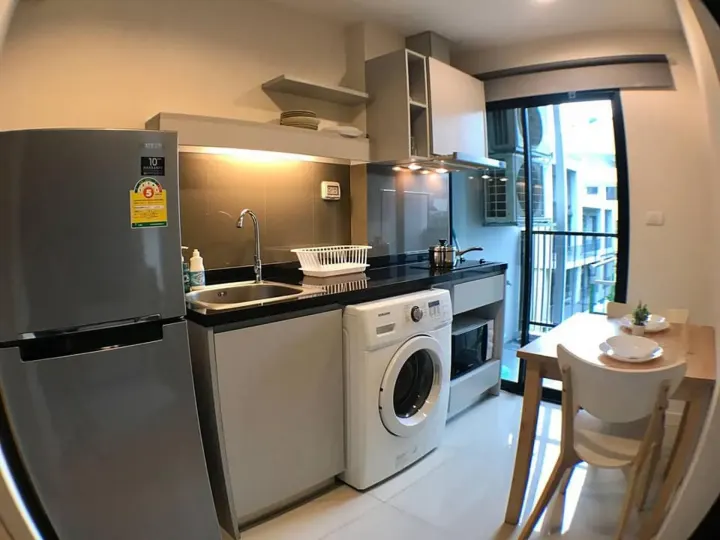 Property photos for Zenith Place Sukhumvit 42