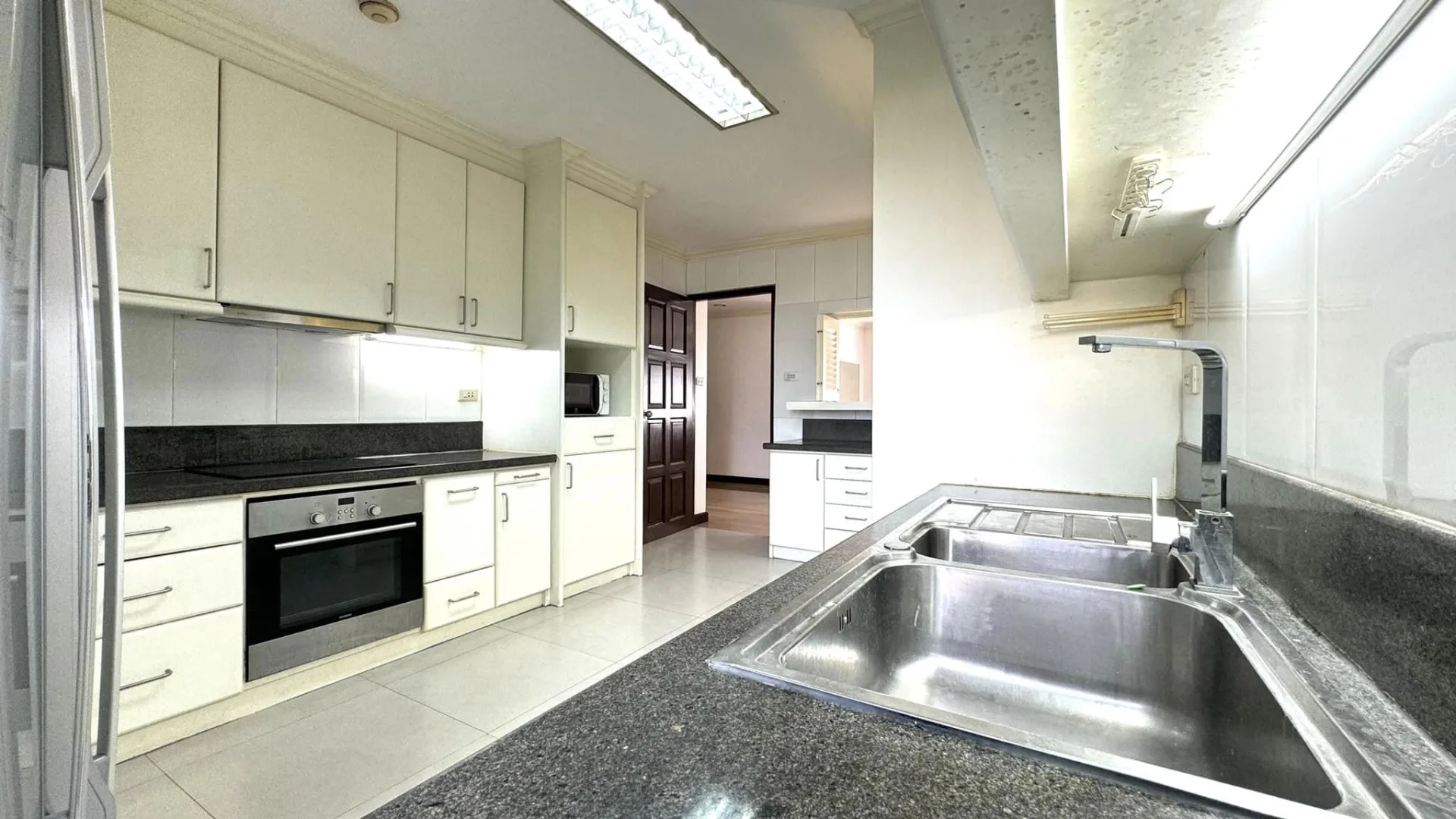 Property photos for Richmond Palace