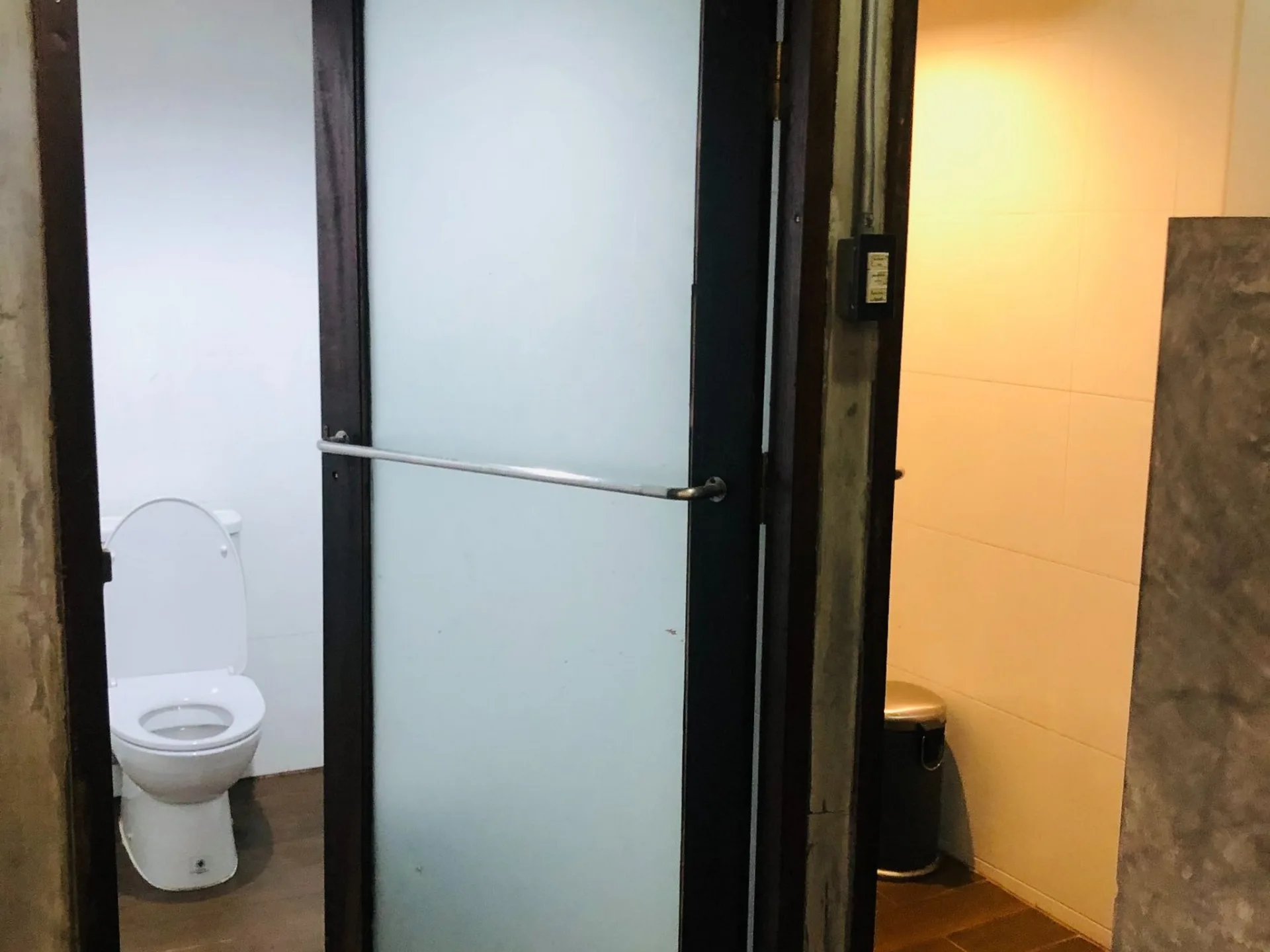 Property photos for Office Soi Ratchadaphisek 3