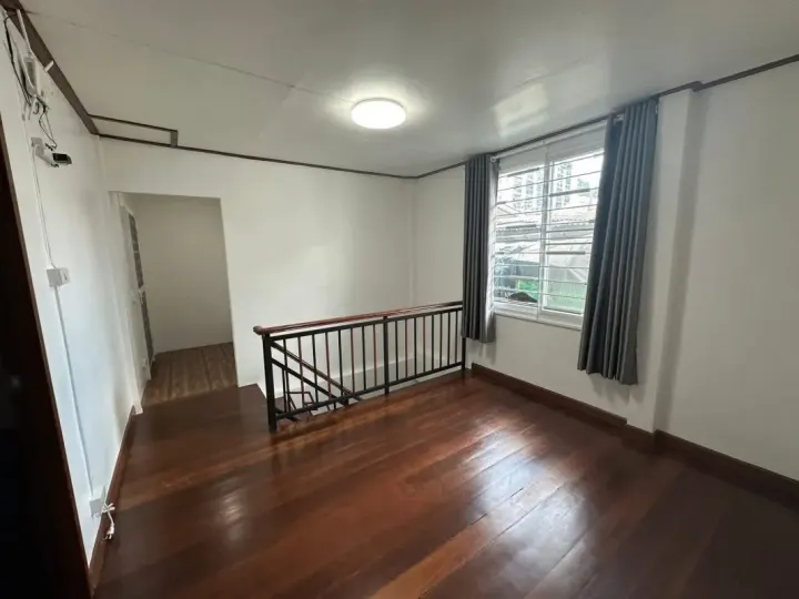 Property photos for Single Home Soi Chaturathit 2