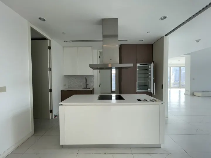 Property photos for 185 Rajadamri