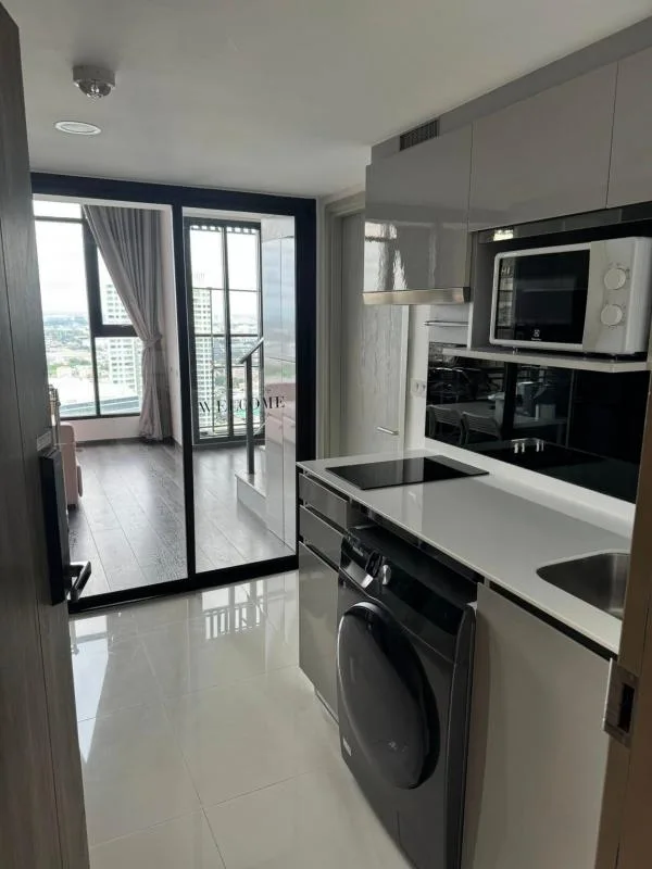 Property photos for Knightsbridge Space Ratchayothin