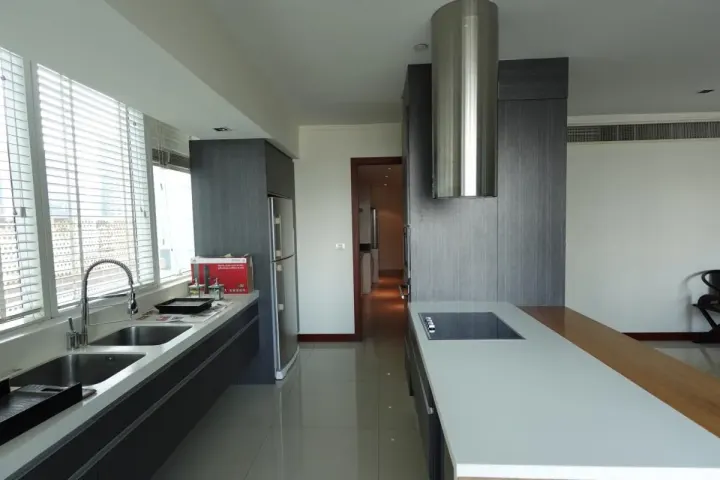 Property photos for Le Raffine Jambunuda Sukhumvit 31