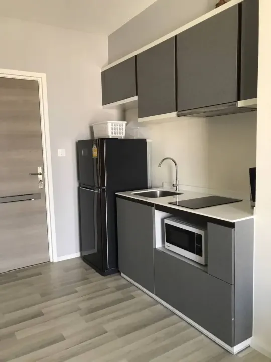 Property photos for The Key Sathorn - Charoenraj