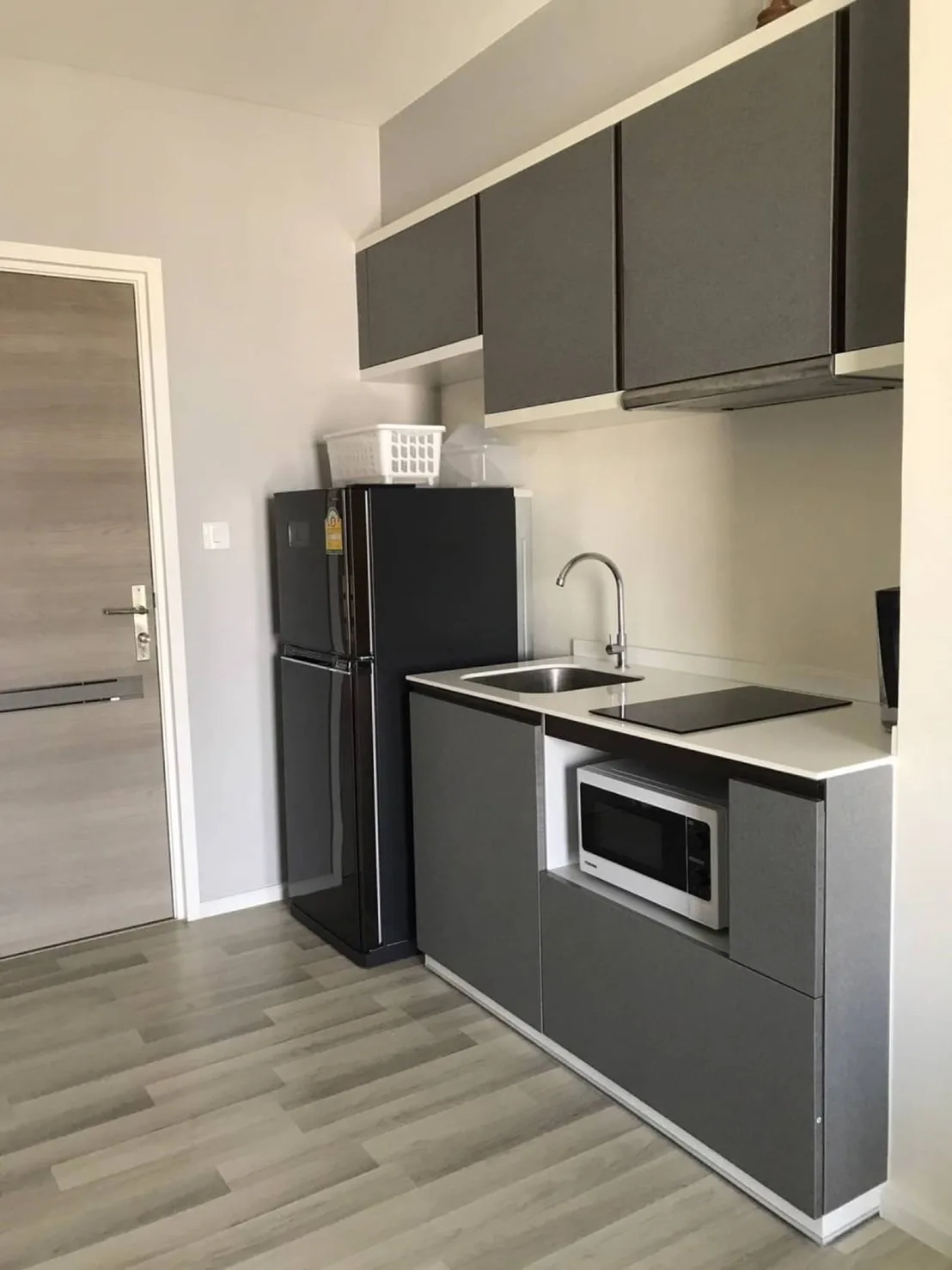 Property photos for The Key Sathorn - Charoenraj