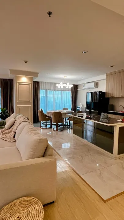 Property photos for Noble Remix