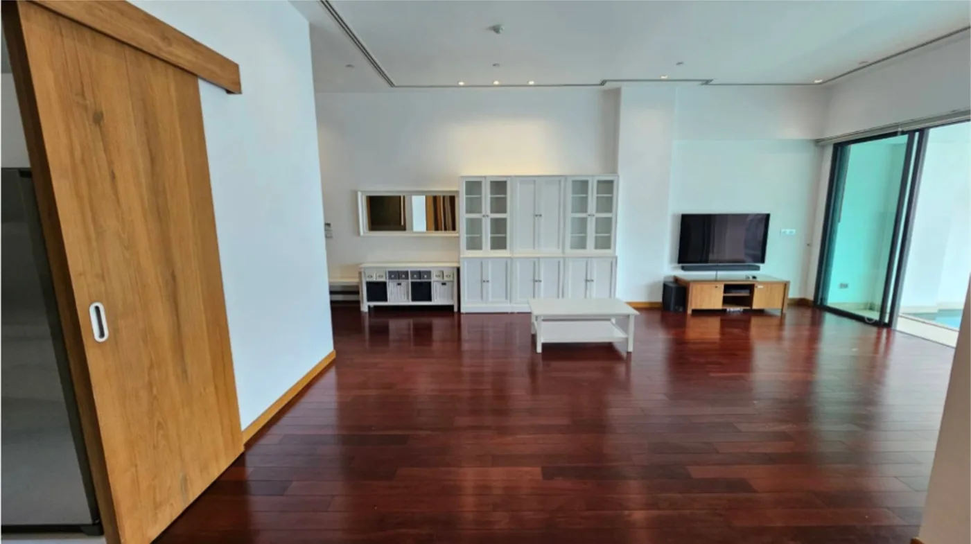 Property photos for Le Raffine Jambu Dvipa Sukhumvit 39