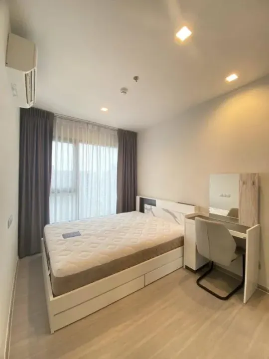 Property photos for Life Asoke Hype