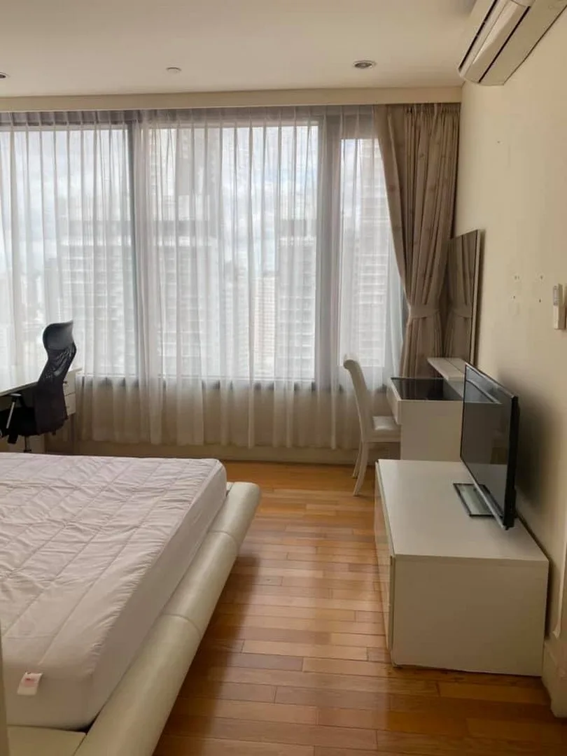 Property photos for Aguston Sukhumvit 22