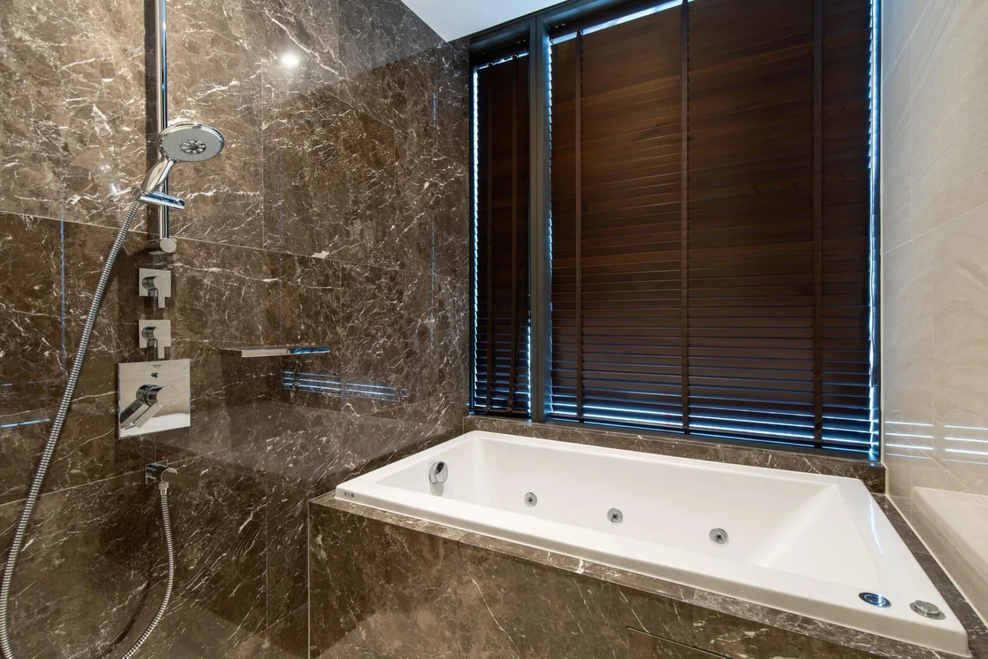 Property photos for Ashton Silom