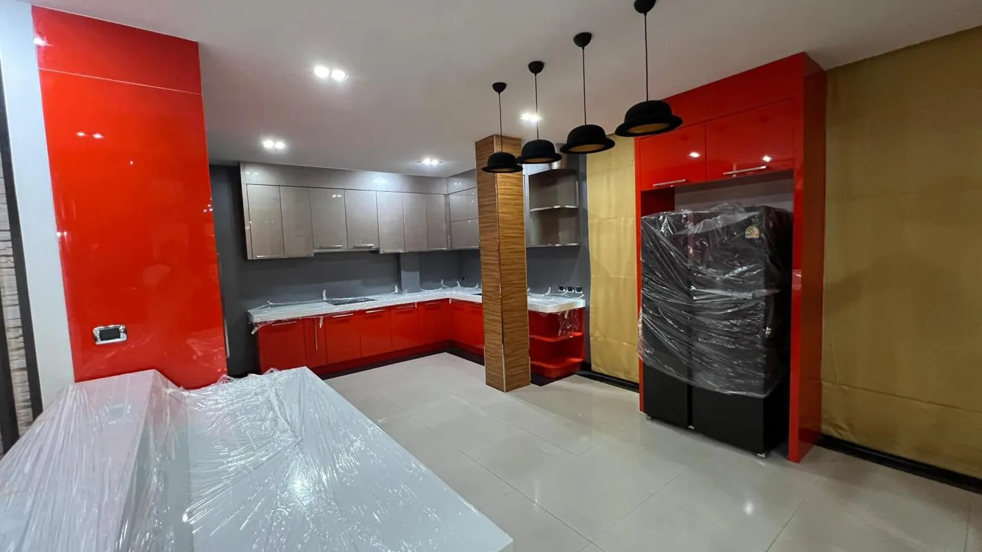 Property photos for Townhouse Suk 26