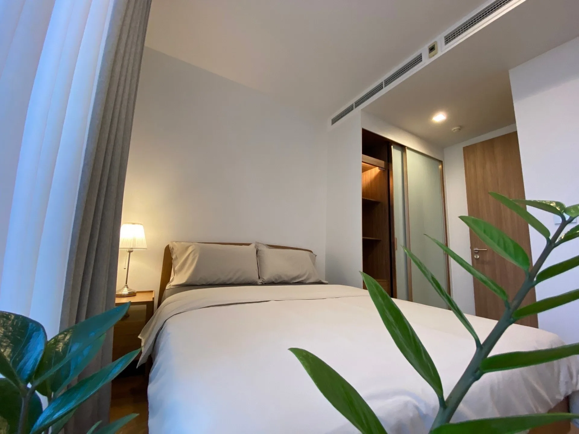 Property photos for Noble BE 33