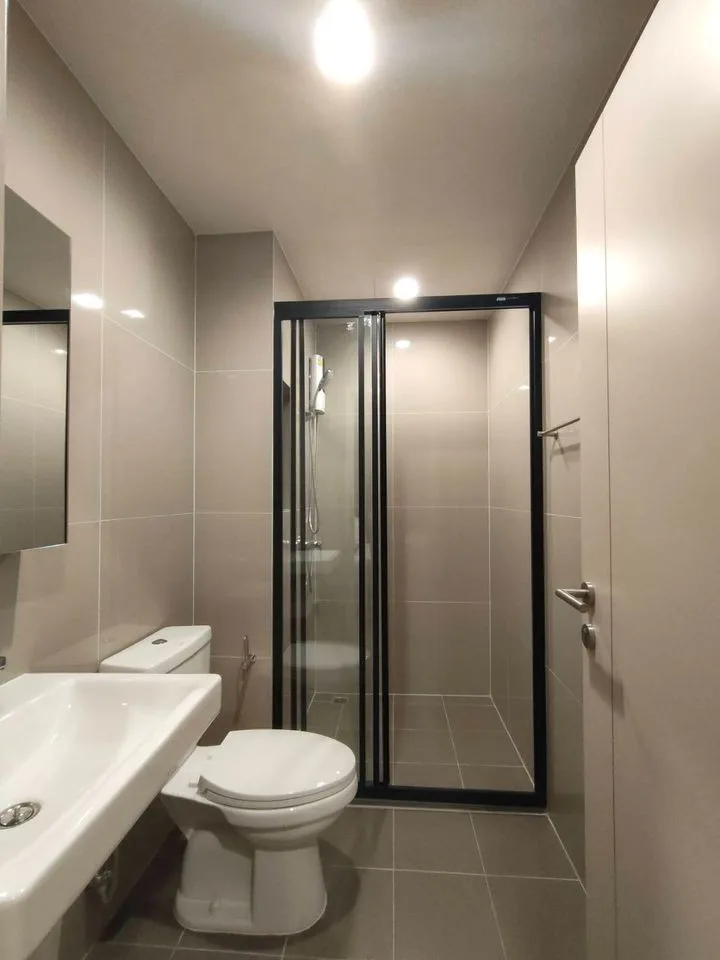 Property photos for The Base Phetchaburi-thonglor