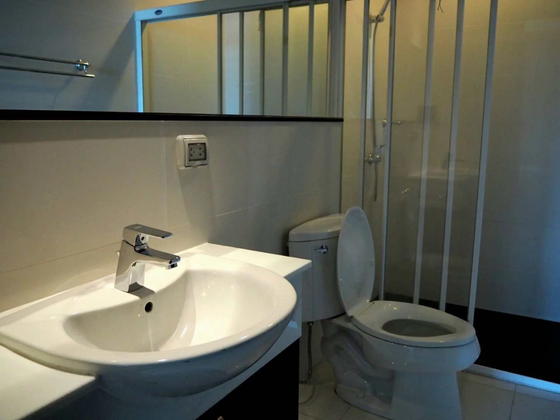 Property photos for The Address Chidlom