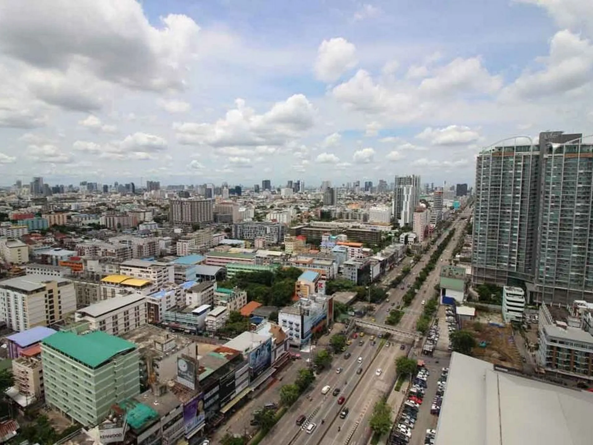 Property photos for Centric Huay Kwang Station