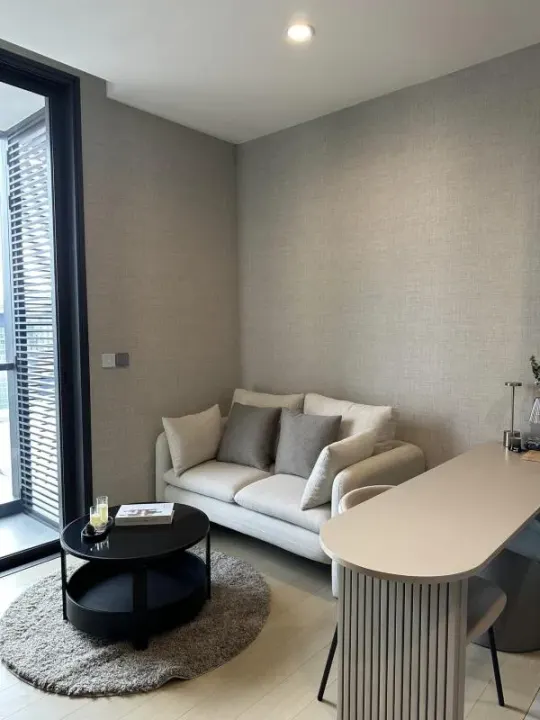 Property photos for The Extro Phayathai-rangnam