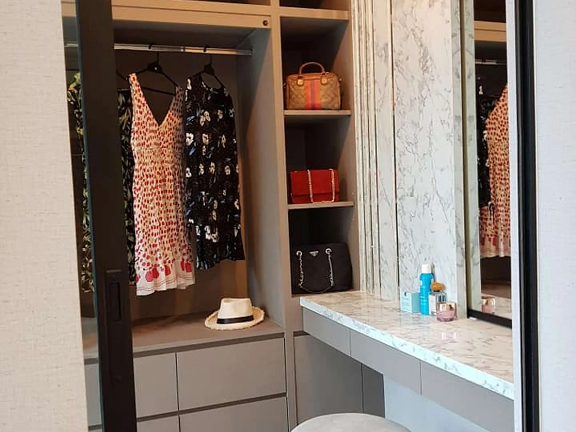 Property photos for Life Asoke