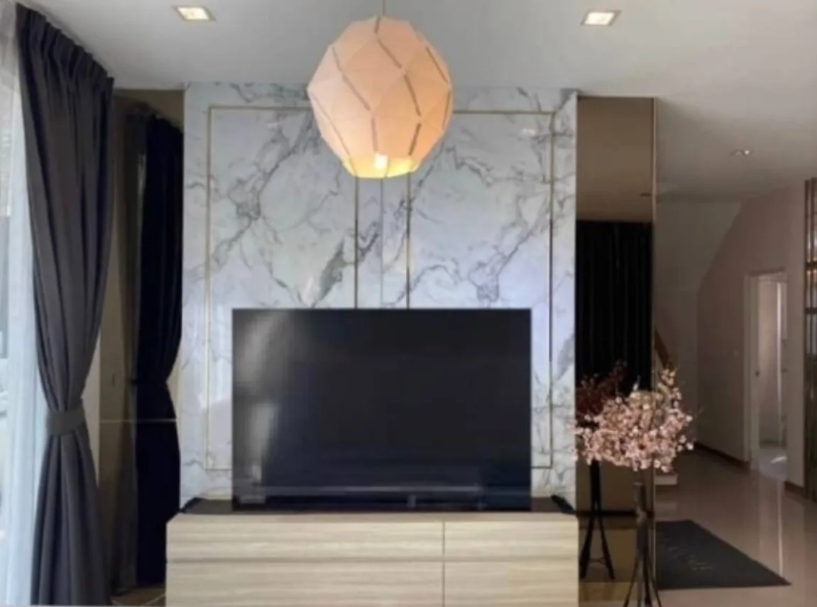 Property photos for Casa Premium On Nut-Wongwaen