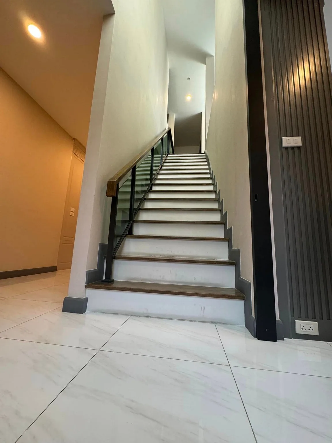 Property photos for The City Sukhumvit -Yak Bangna