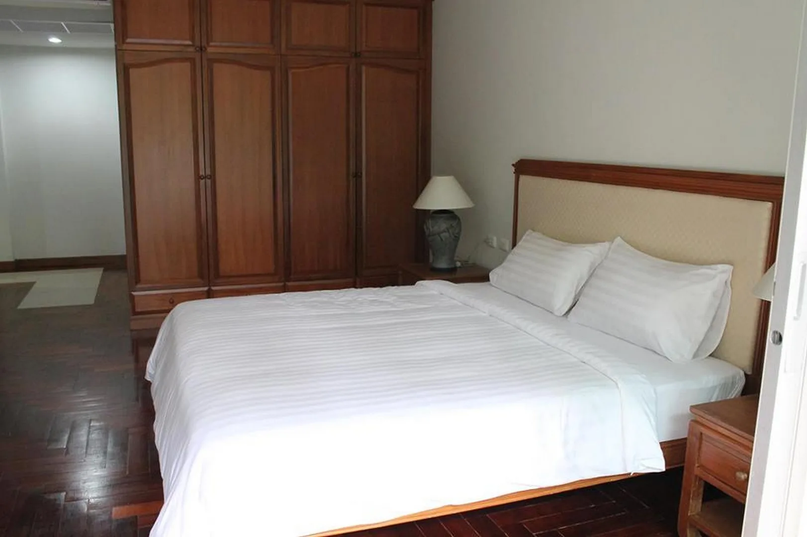 Property photos for Baan Thirapa