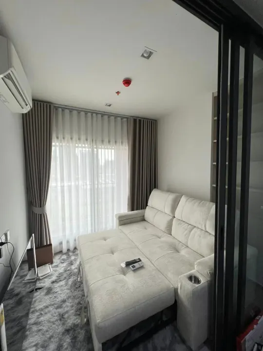 Property photos for Life Asoke Hype