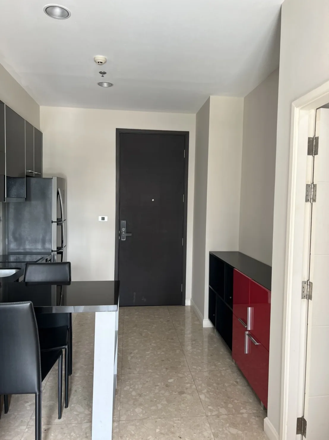 Property photos for The Crest Sukhumvit 34