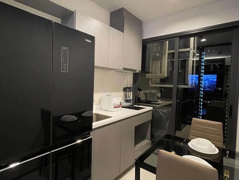 Property photos for Life Asoke Hype
