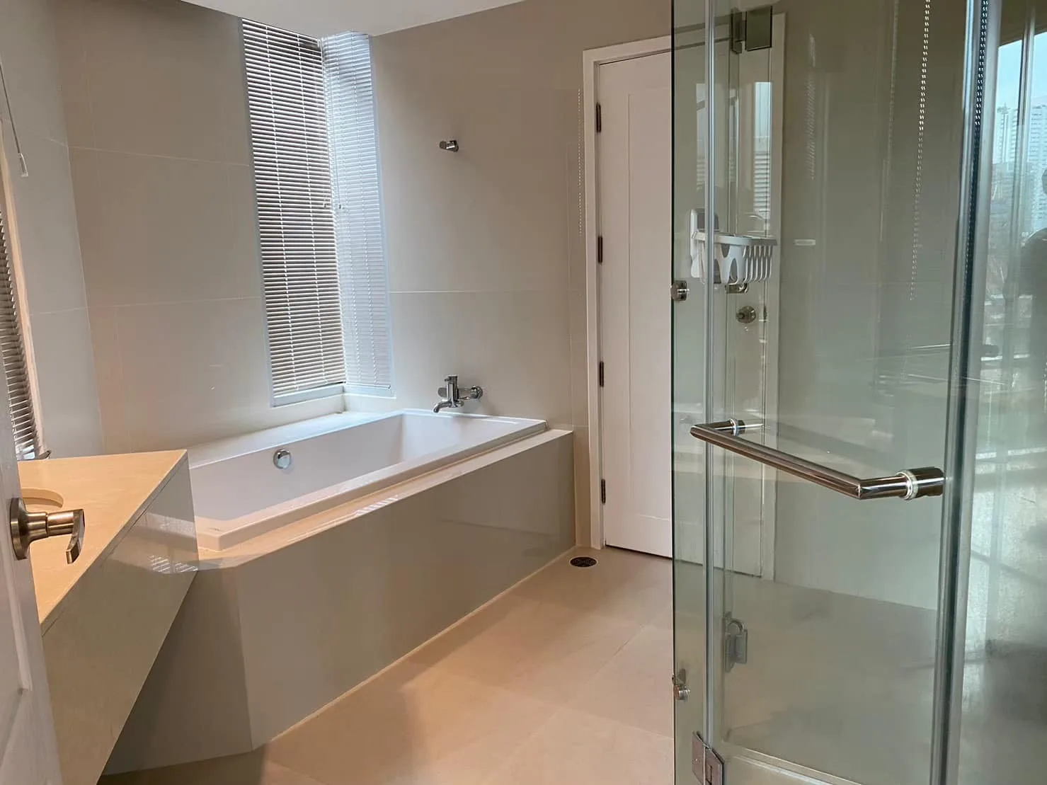 Property photos for Chamchuri Square Residence