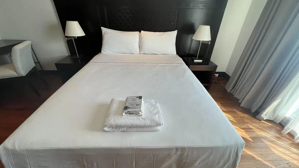 Property photos for Royal Residence Park