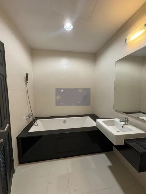 Property photos for Chewathai Ratchaprarop