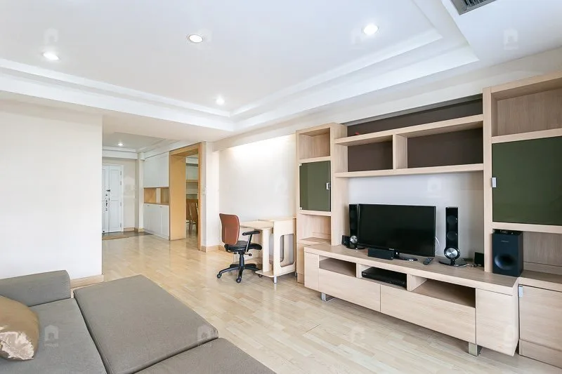 Property photos for Royal Castle