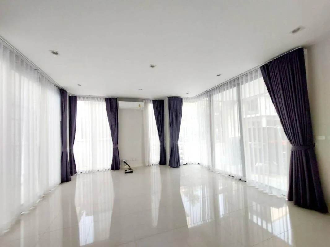 Property photos for Baan Klang Muang Classe Ekkamai-ramintra