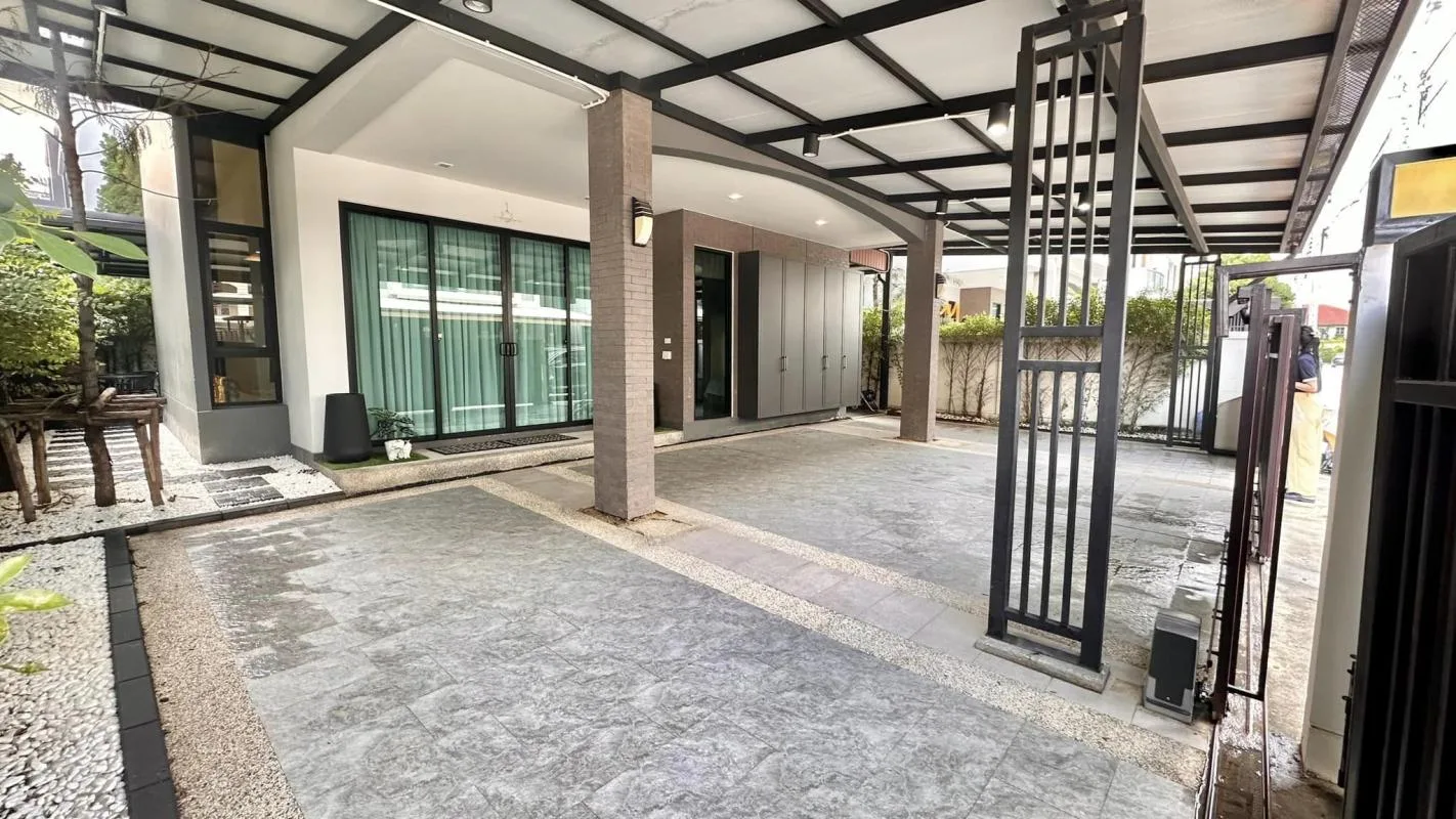 Property photos for Supalai Essence Suanluang