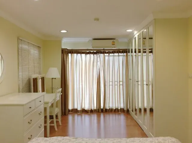 Property photos for Lumpini Suite Sukhumvit 41